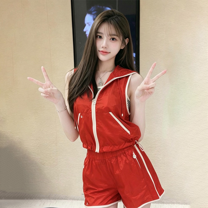 chanel hooded zip sleeveless cropped vest & shorts